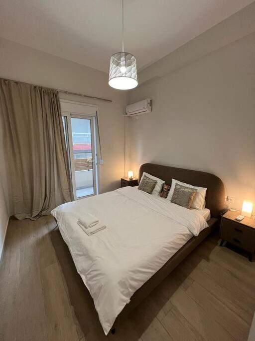 Cozy New Apartment Nearby Metro Atina Dış mekan fotoğraf